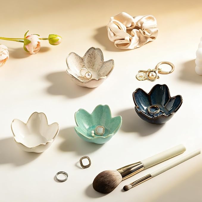 Mecaikru Flower Jewelry Tray Ceramic Ring Dish Jewelry Dish Small Trinket Tray Cute Ring Holder Key Bowl Decorative Plate Gifts For Mom/Sister/Friend, Birthday/Mother's Day/Christmas Gift (white)