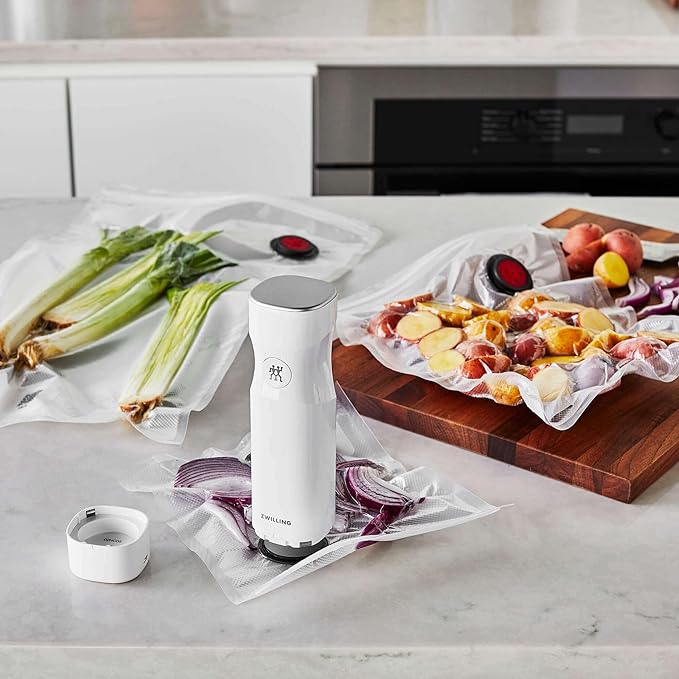ZWILLING Fresh & Save 30-Piece Small Vacuum Sealer Bags, 1/2 Gallon Reusable Snack Bags, Meal Prep