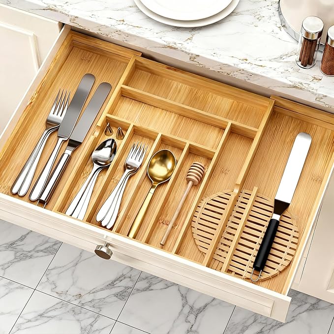 Bamboo Expandable Silverware Drawer Organizer, Adjustable Utensil Tray Cutlery Holder for Kitchen Drawer, Flatware Storage Organizer for Spoons, Forks and Knives, Natural 5 Slot