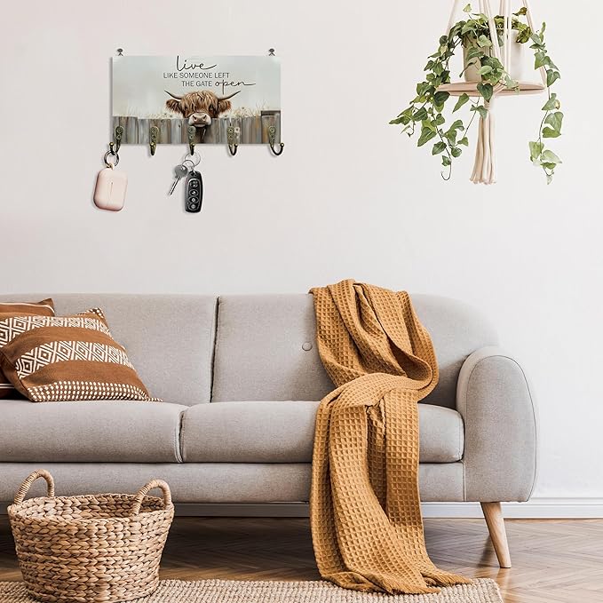 Highland Cow Decor Key Holder for Wall 10"x5.12", Highland Cow Gifts Key Hanger Wall Mount, Live Like Someone Left The Gate Open Rustic Farmhouse Wooden Hanging Keys Holder Decor for Entryway