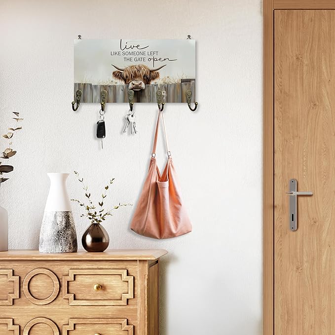 Highland Cow Decor Key Holder for Wall 10"x5.12", Highland Cow Gifts Key Hanger Wall Mount, Live Like Someone Left The Gate Open Rustic Farmhouse Wooden Hanging Keys Holder Decor for Entryway